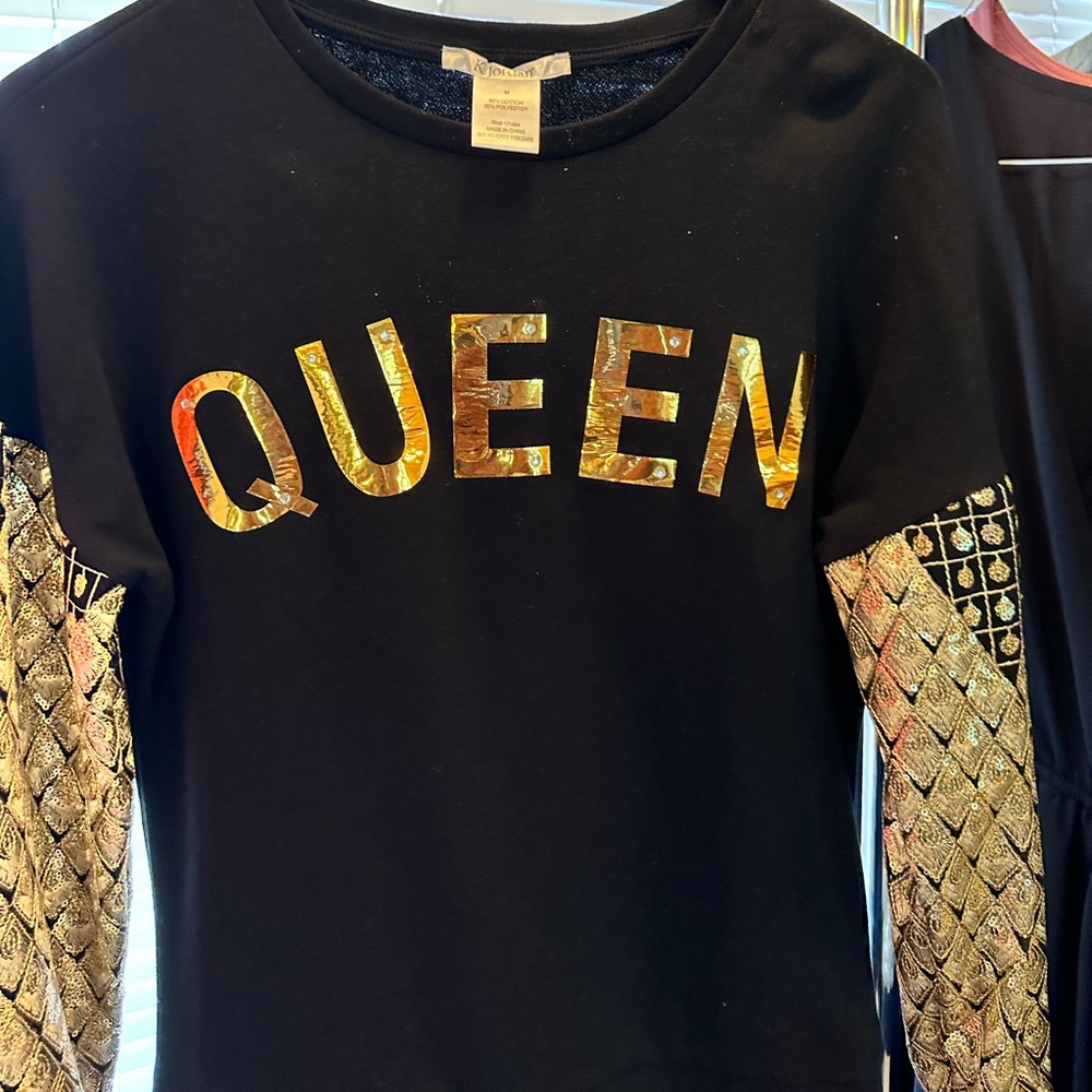 Long sleeve jersey style shirt